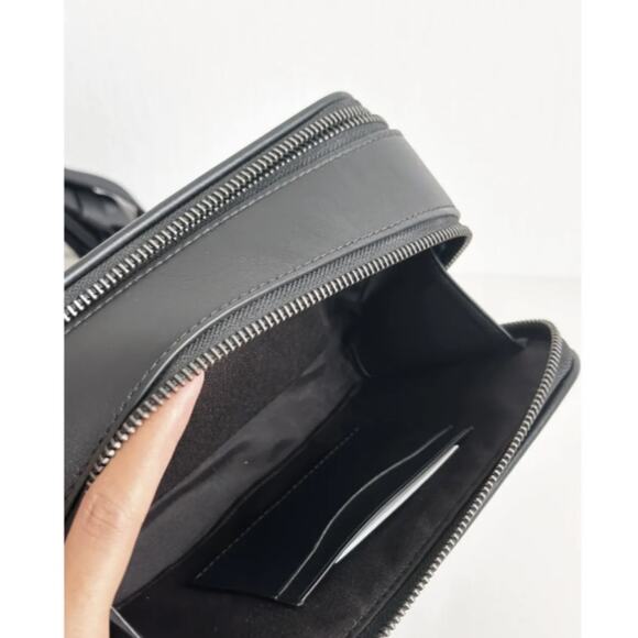 Coach CW365 Wyatt Crossbody Bag In Signature Canvas IN Charcoal/Black - Picture 5 of 8